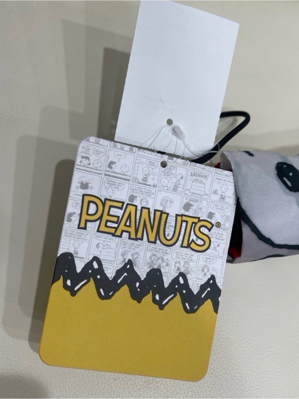 Peanuts Compact Umbrella in White, Red, Black - Picture 2 of 4